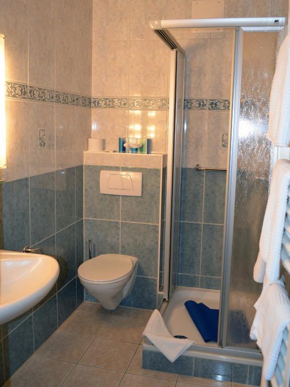 Hotel Zum Goldenen Hirsch Bad Bevensen Room photo